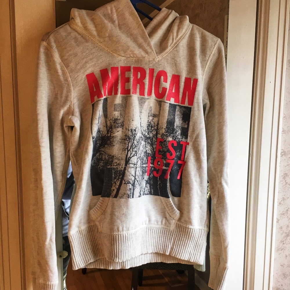🛍 3/21 American Eagle 🦅 pull over sweatshirt